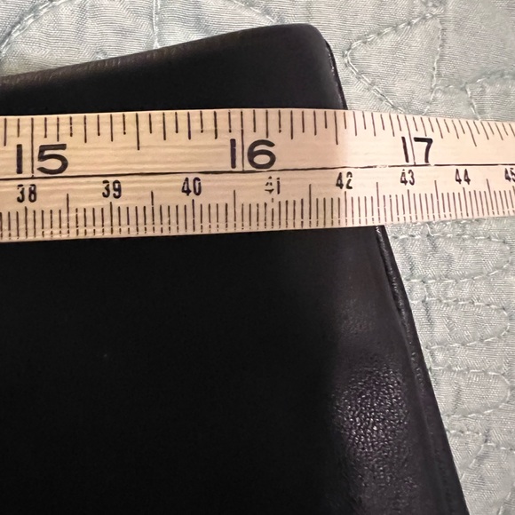 Vegan leather mini skirt - Picture 8 of 8